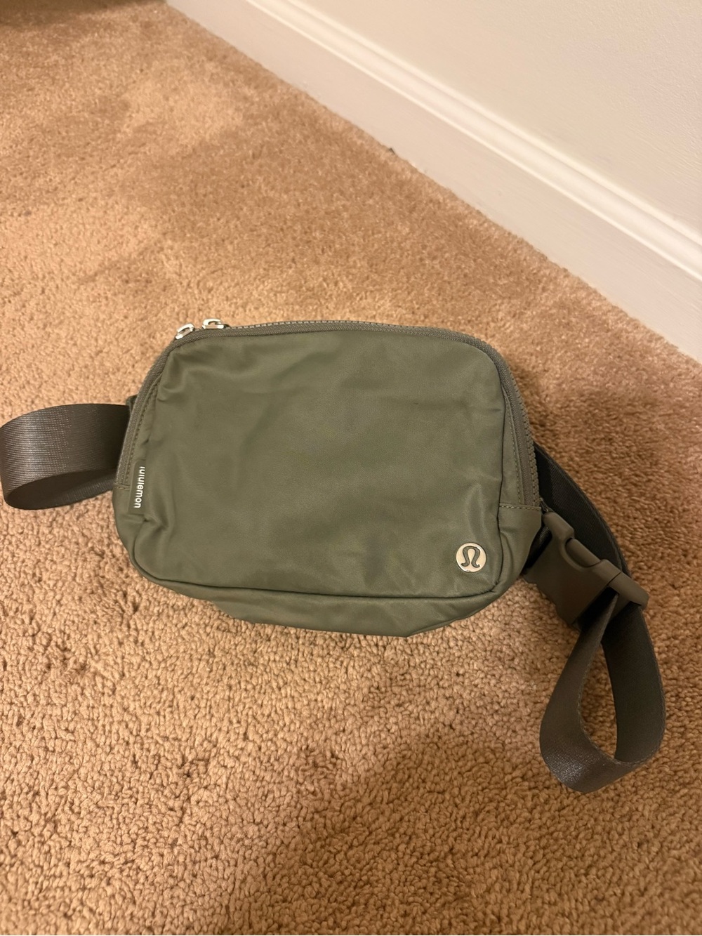 lululemon athletica Olive Waist Pack with Dark Strap